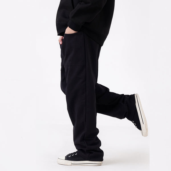 FRONT POCKET BLACK KNITTED TROUSER