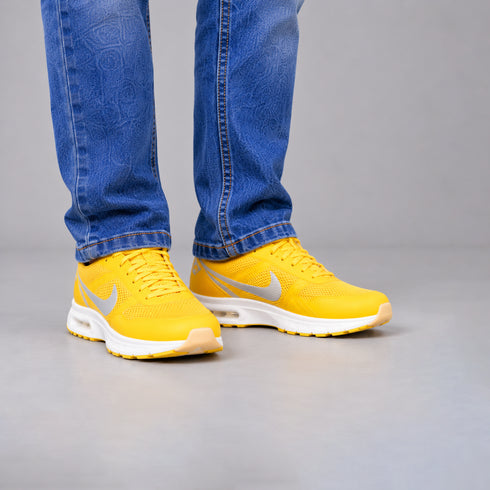 Boys' Regular Fit Medium Blue Tinted Jeans