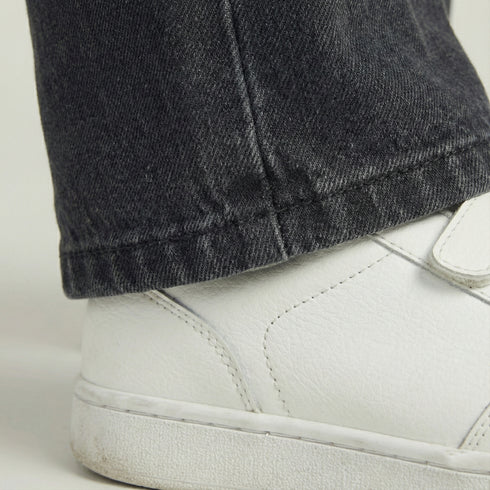 Black Wash Wide-Leg Jeans