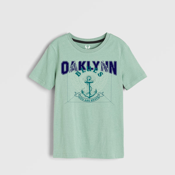 OAKLYNN SIGNATURE GRAPHIC T-SHIRT