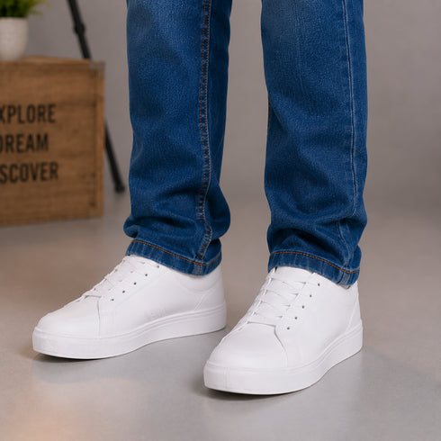 Boys' Regular Fit Medium Indigo Vintage-Tint Jeans