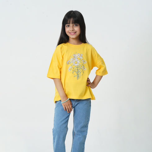 Daisy Flower Yellow Graphic Tee