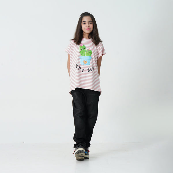 Cute Hug Me Cactus Graphic Tee