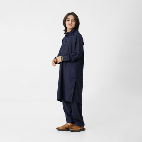 The Oaklynn boys navy blue wash and wear suit